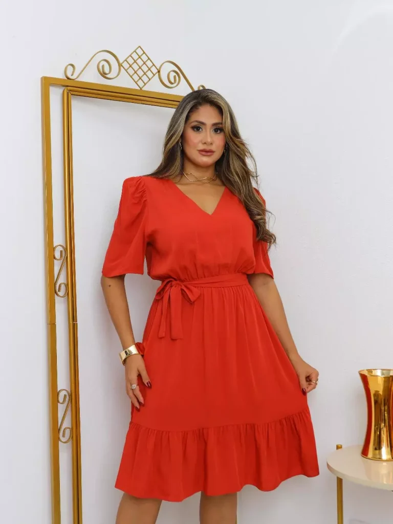 Vestido Midi Elegante com Manga e Cinto Ajustável