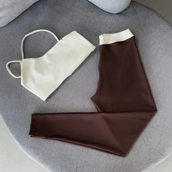 Calça Legging Bicolor Cross com Bojo Removível Conjunto de calça legging bicolor Cross com bojo removível