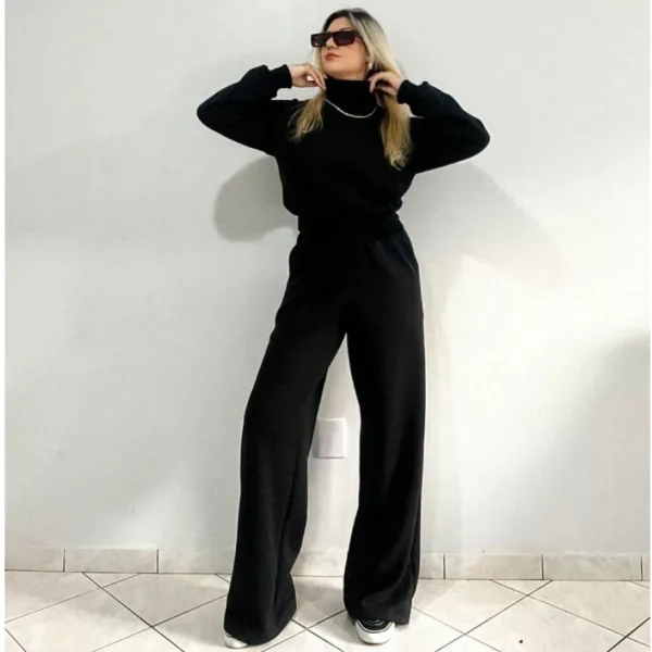 Conjunto feminino de moletom Berka com calça wideleg Conjunto feminino de moletom Berka com calça wideleg e blusa de gola alta