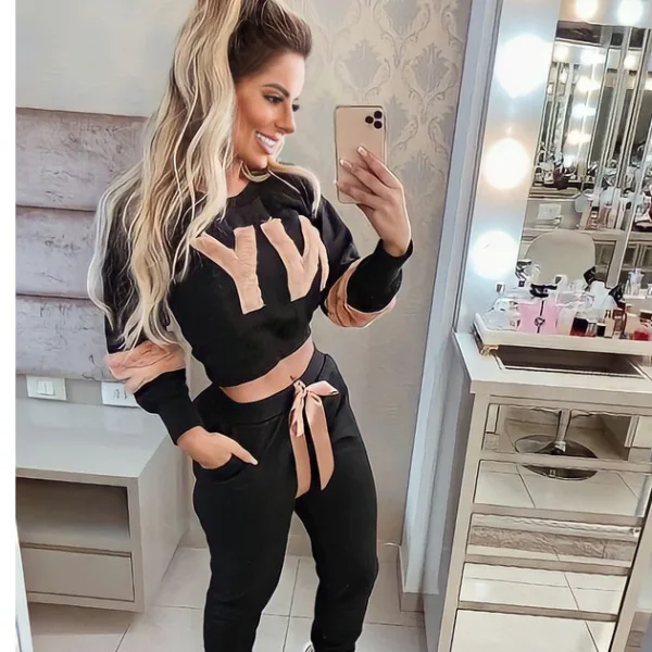 Conjunto feminino de moletom para o inverno Conjunto feminino de moletom para o inverno