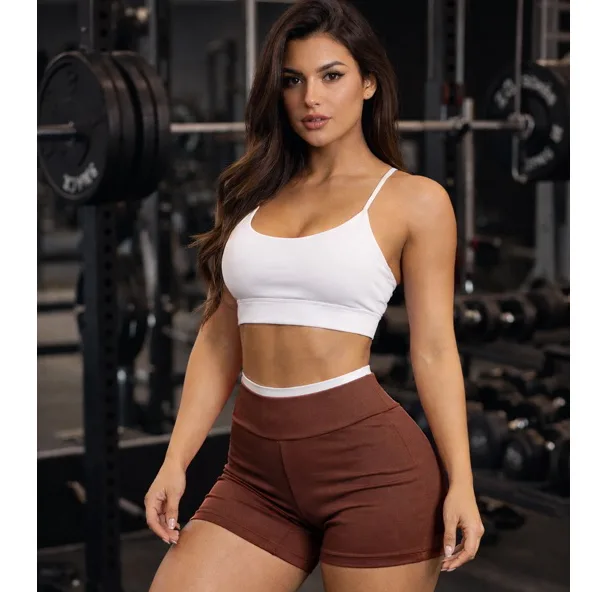 Conjunto fitness feminino com short e top para academia Conjunto fitness feminino com top e short bermuda meia coxa