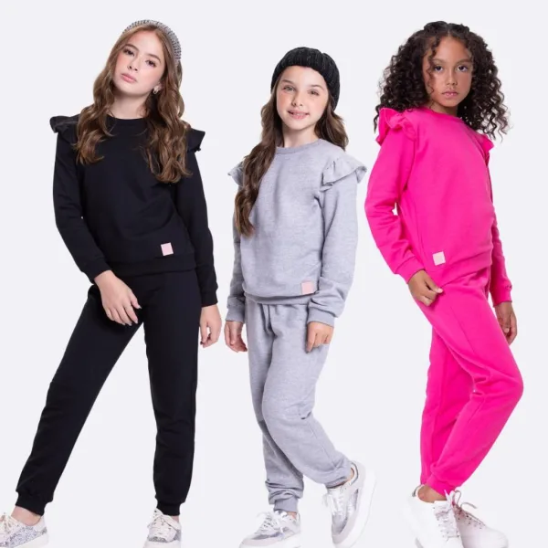 Conjunto Infantil Feminino de Moletom com Babadinho | Shopee Conjunto infantil feminino de moletom com babadinho