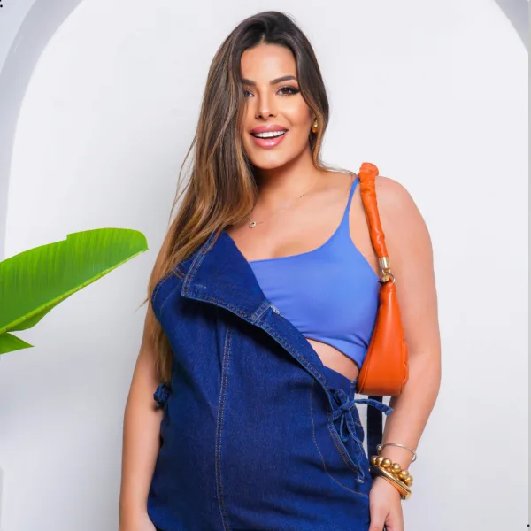 Macacão jeans gestante com apoio para a barriga Macacão jeans gestante com apoio para a barriga