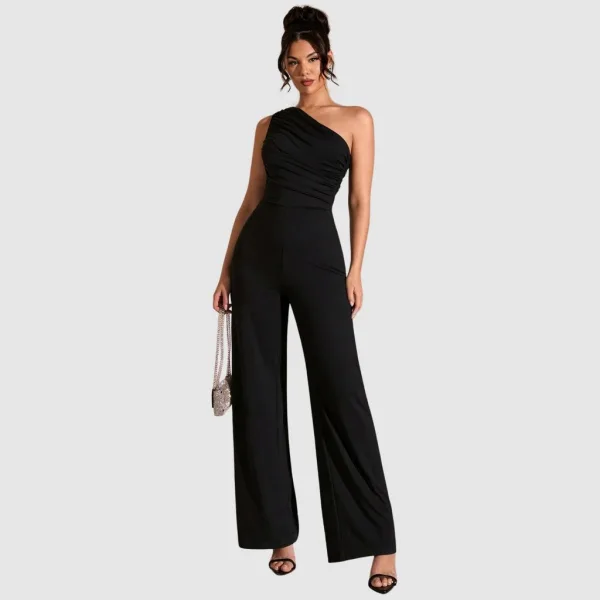 Macacão Preto Plissado de Ombro Só para Looks Longos Macacão feminino preto plissado longo com regata de ombro só e pantalona