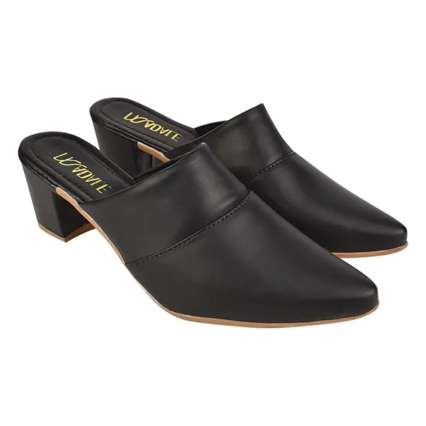 Scarpin Mule Preto de Bico Fino para Looks Elegantes Scarpin mule feminino preto com salto e bico fino