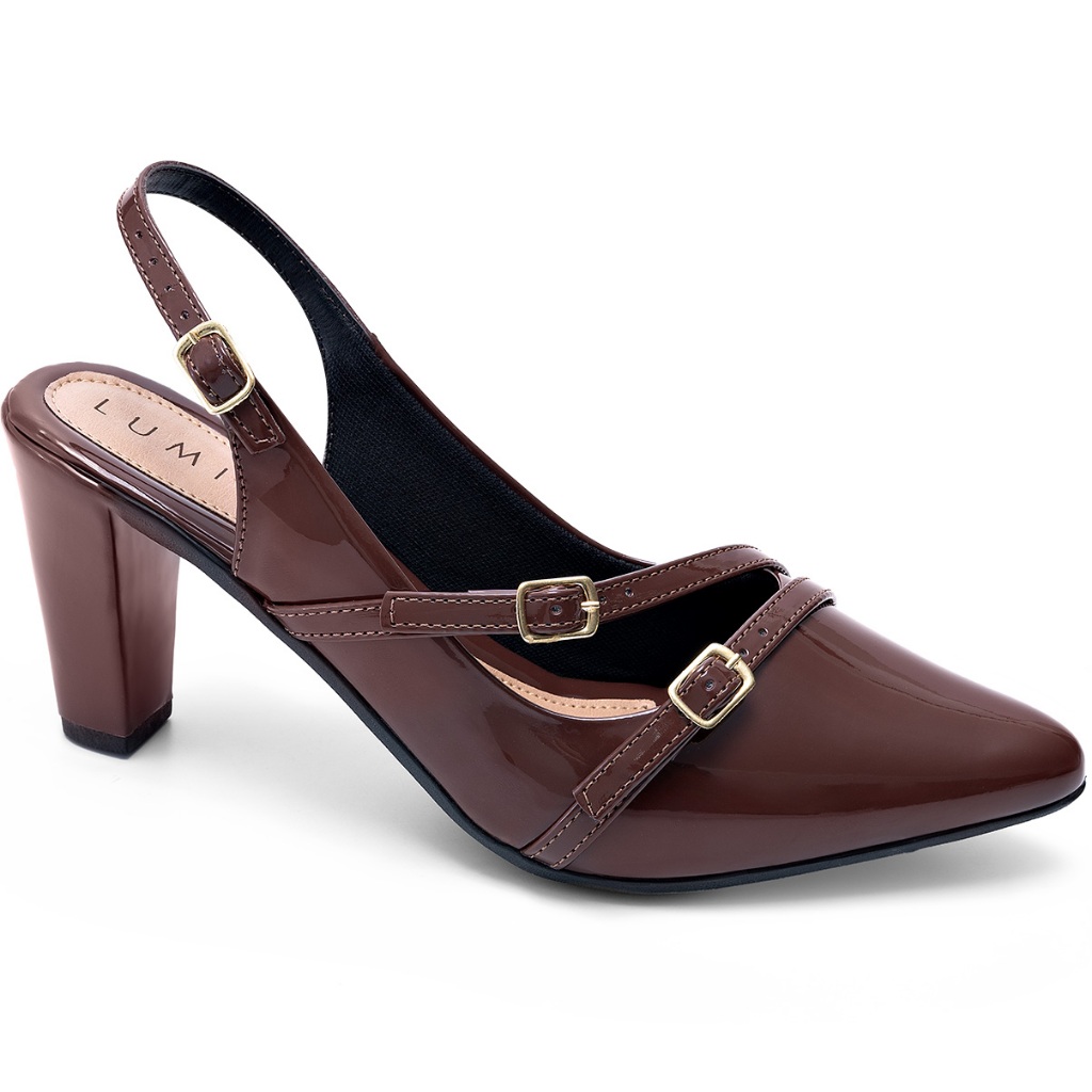 Scarpin Slingback Verniz Lumiss com Salto Fino Scarpin feminino Lumiss slingback em verniz com salto fino, bico fino e fivelas